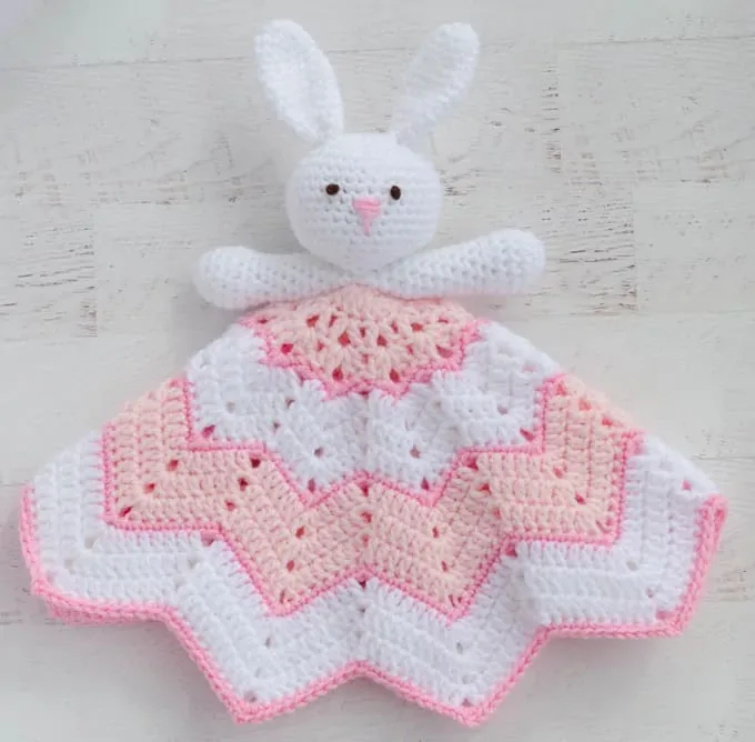 Crochet Bunny Lovey Blanket – A Bunny to Love (Free Pattern) crochet pattern