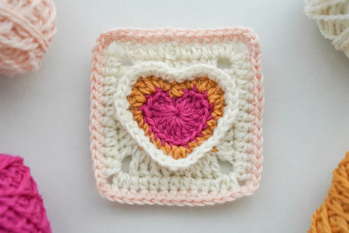 Double Heart Granny Square — Free Crochet Pattern crochet pattern